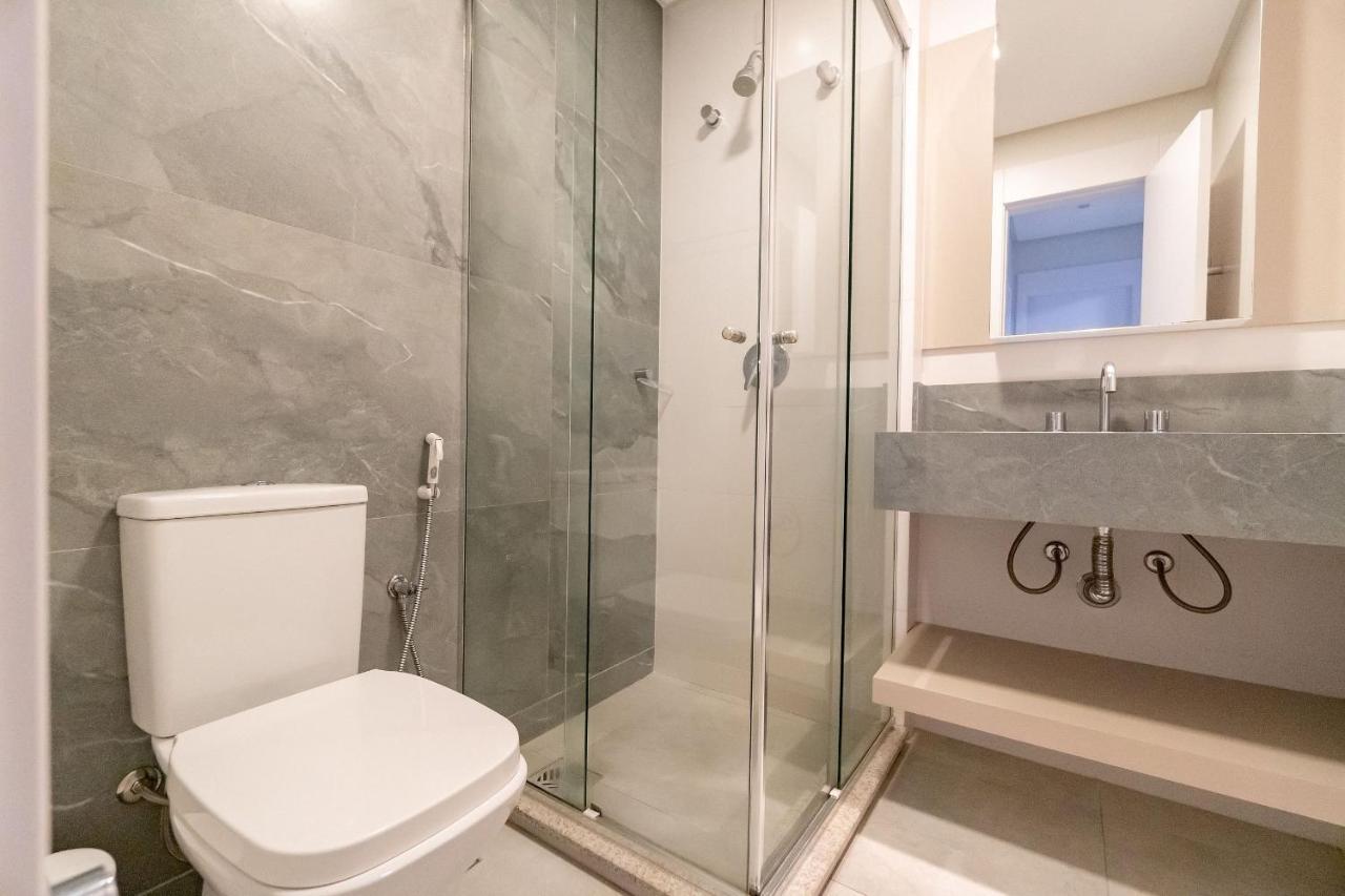 Porto Madero - Apartamento Alto Padrao Em Condo Com Piscina Bombinhas Bagian luar foto