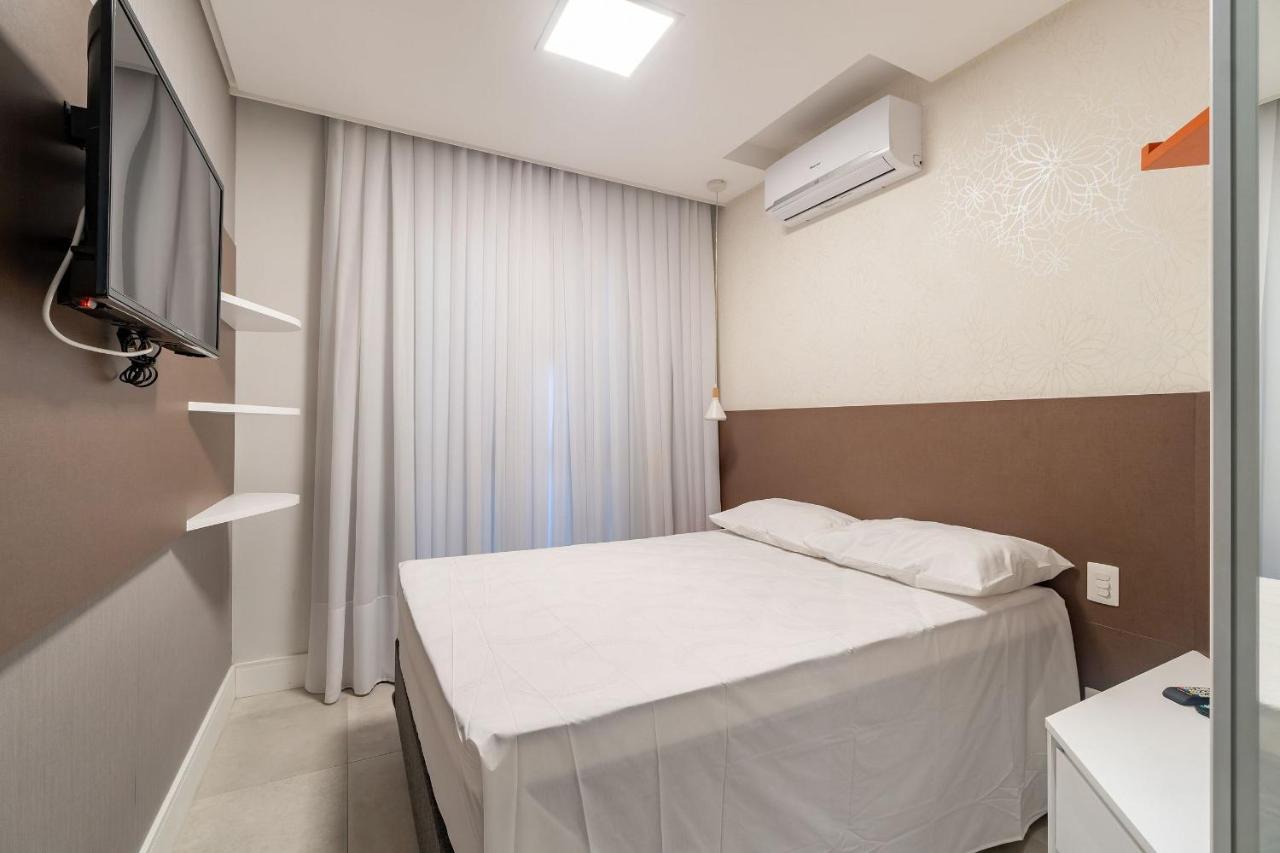 Porto Madero - Apartamento Alto Padrao Em Condo Com Piscina Bombinhas Bagian luar foto